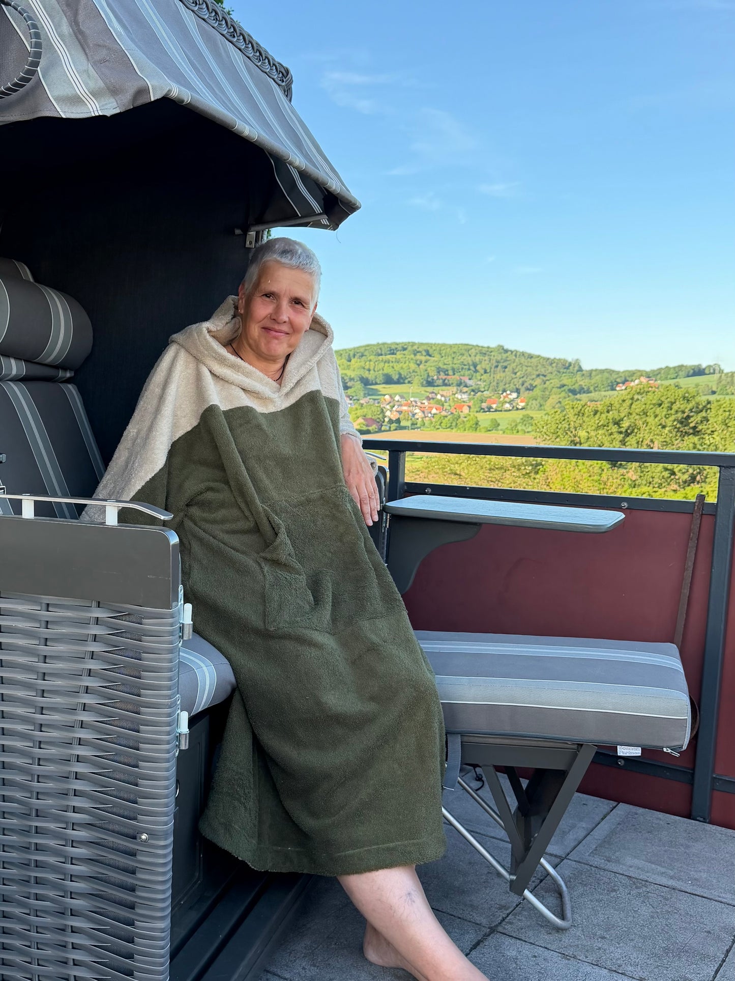 Zweifarbiger Poncho