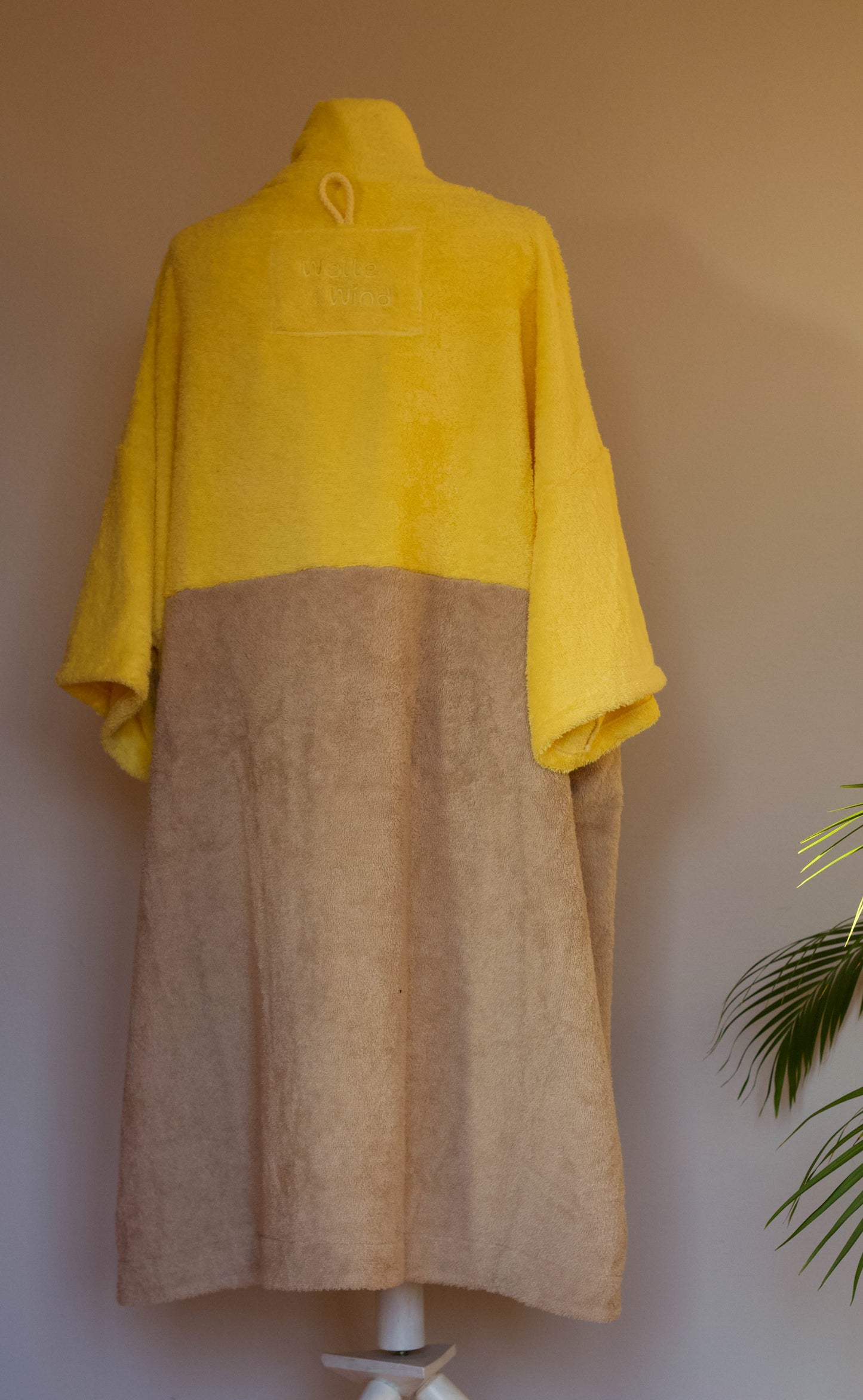 zweifarbiger Surf-/Badeponcho in XL