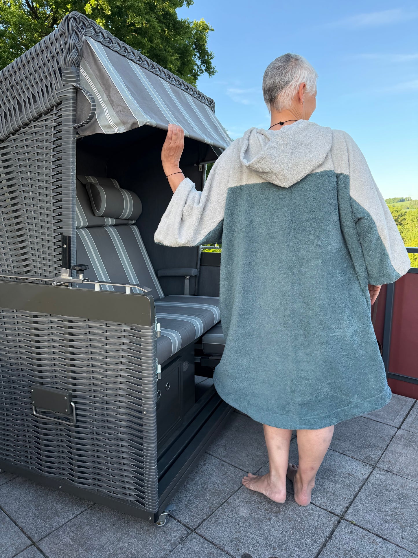 Zweifarbiger Poncho