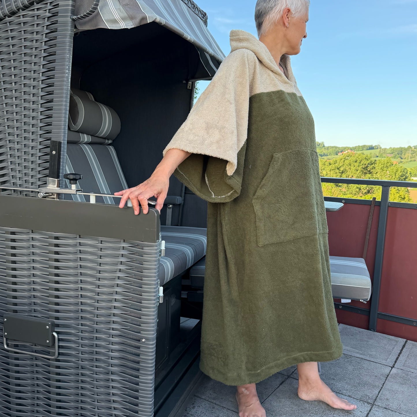 Zweifarbiger Poncho