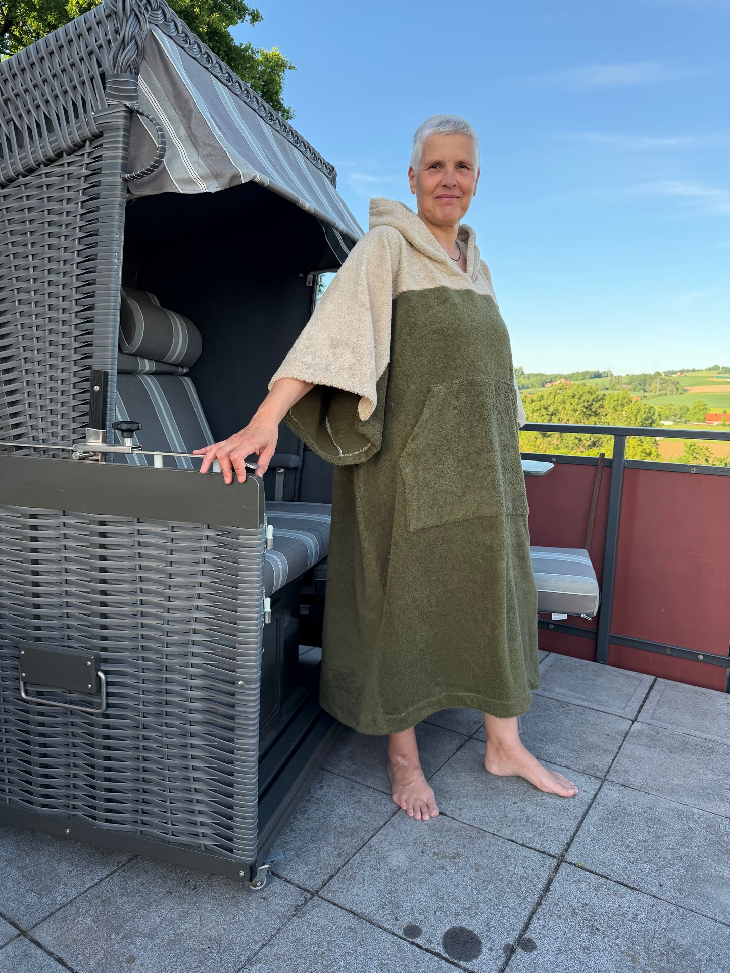 Zweifarbiger Poncho