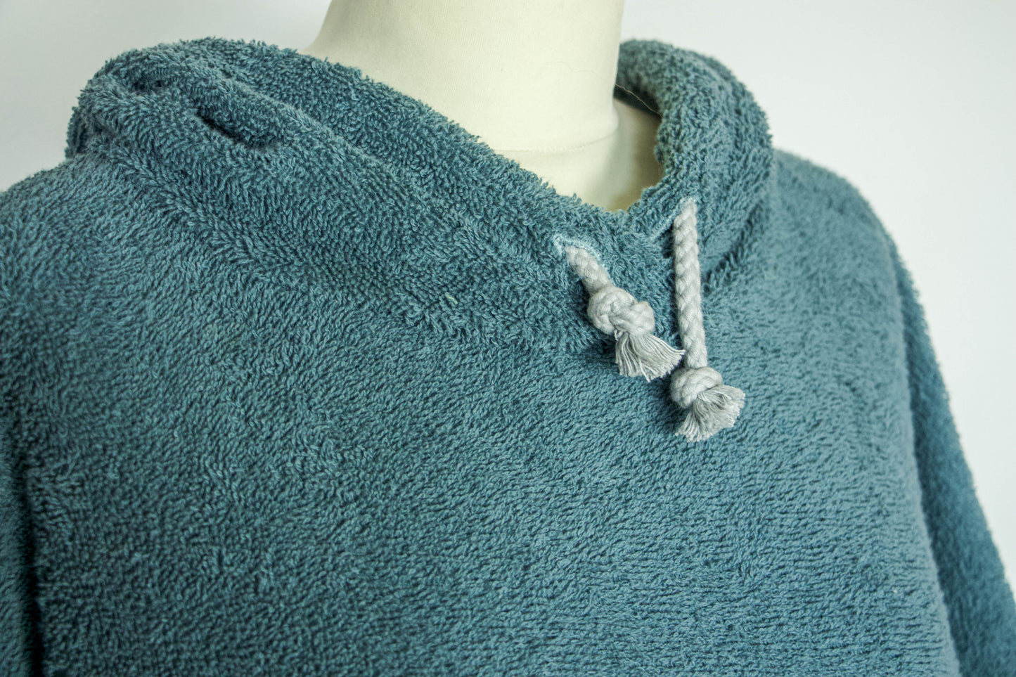 zweifarbiger Surf-/Badeponcho XL