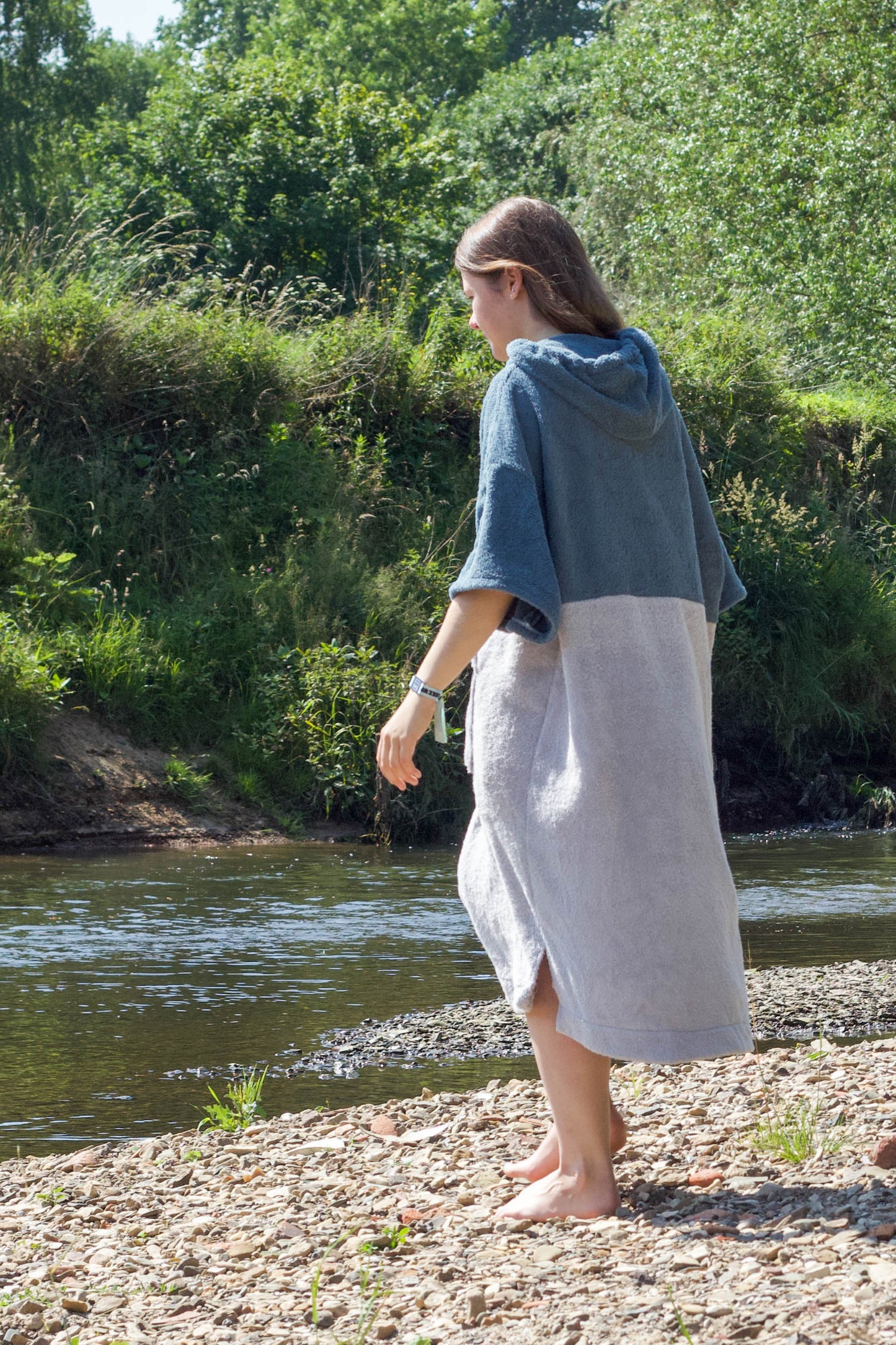 zweifarbiger Surf-/Badeponcho XL